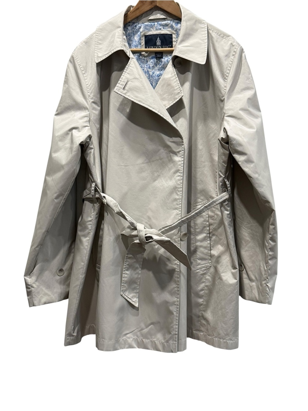 London Fog Women’s Plus Size 2X Beige/Taupe Trench Coat – Floral Lining